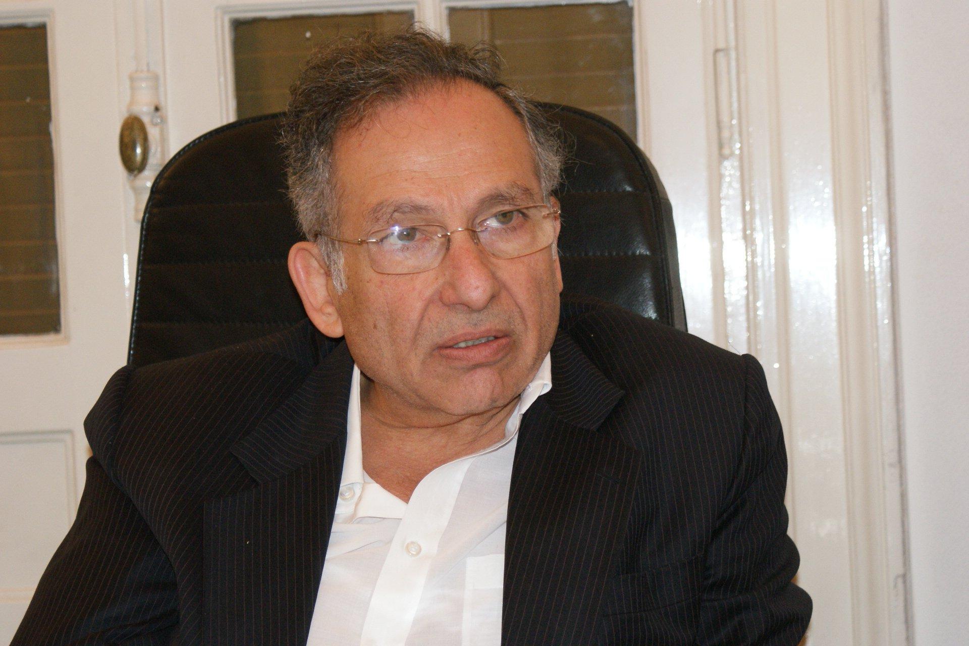 بسبب “رابعة”.. الأمن الوطني يلغي مؤتمرًا لـ”ممدوح حمزة” حول سد النهضة