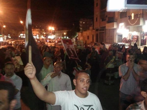 اللجان الشعبية لاعتصام الخارجة تتصدي للبلطجية