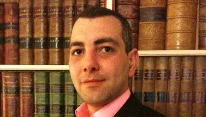 عن حكم سجن 26 ضابطا.. رئيس الأوروبي للقانون: السيسي يستعمي الشعب