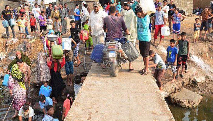 أهالي الدراجيل بالمنوفية يعانون من انقطاع مياه الشرب لليوم الثالث