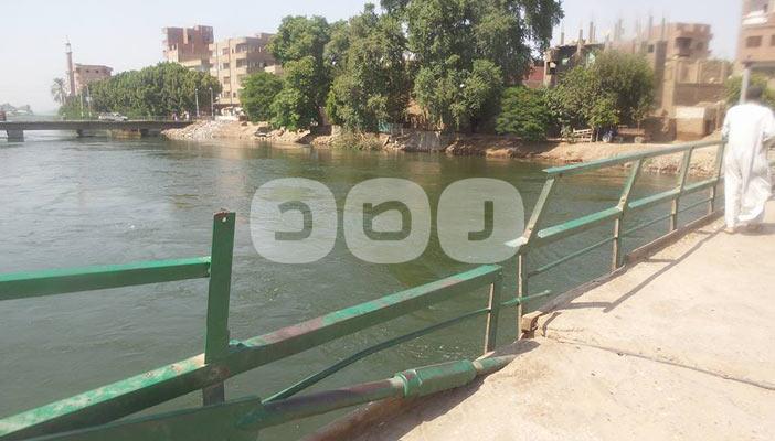 كوبري مشاة يهدد حياة المواطنين بمحافظة أسيوط