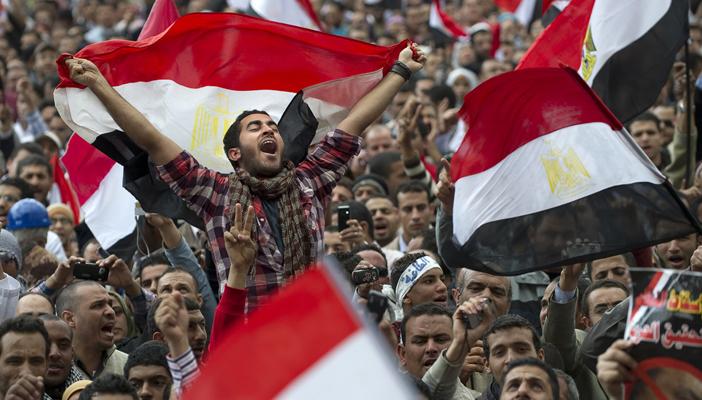 “إندي تشانل”: قانون الإرهاب يشعل مجددًا مطالب ثورة يناير