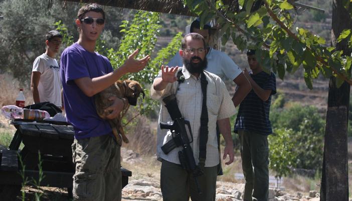 الصحفيون العرب: يجب وضع مستوطني الاحتلال على قوائم الإرهاب وملاحقتهم