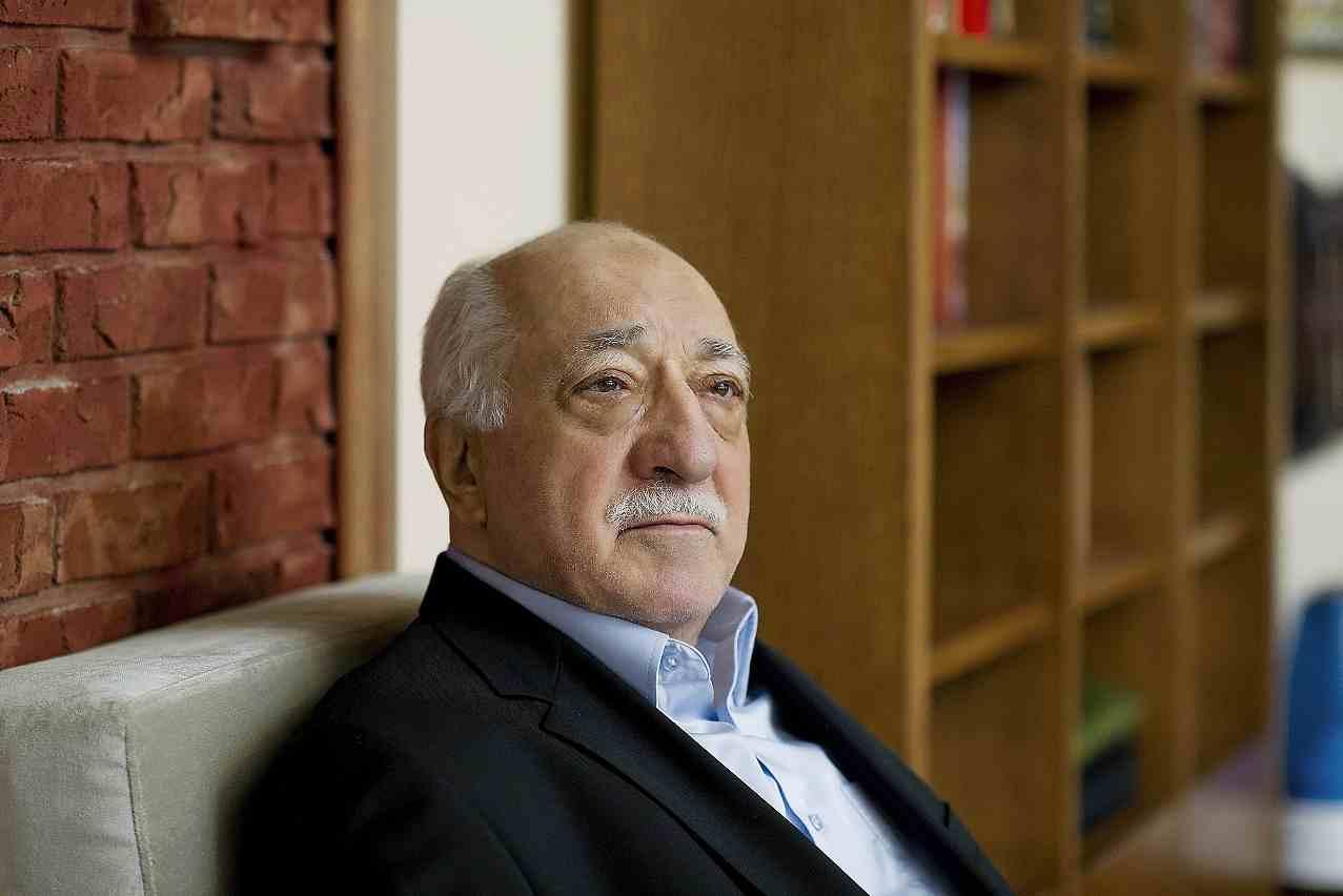 وفد أميركي يزور أنقرة اليوم لبحث تسليم “جولن”