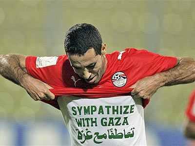 أنباء عن اعتقال الكابتن محمد أبو تريكة