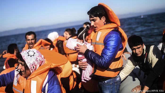 تنامي الهجرة السرية من الشواطئ المصرية.. فشل أمني أم ورقة ضغط سياسية؟