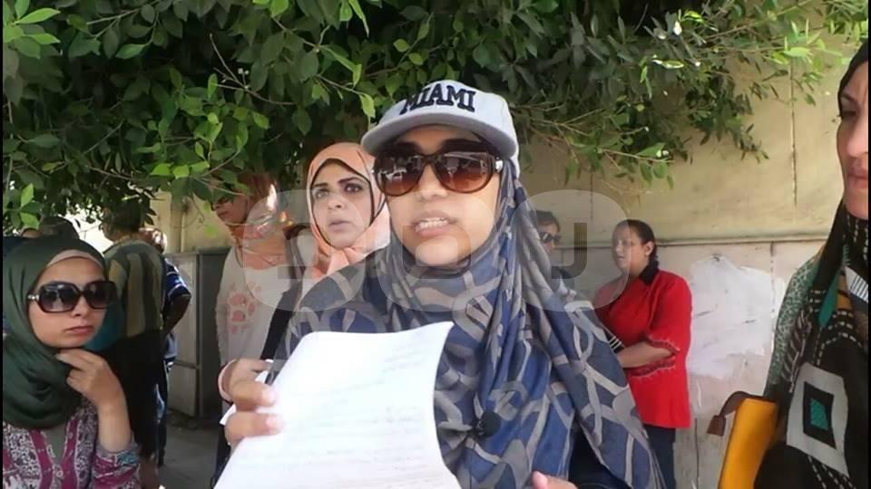 بالصور.. وقفة احتجاجية للمعلمين والمعلمات من أجل تقنين أوضاعهم