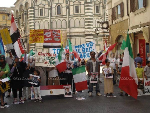 بالصور..وقفة للجالية المصرية بإيطاليا ضد الانقلاب