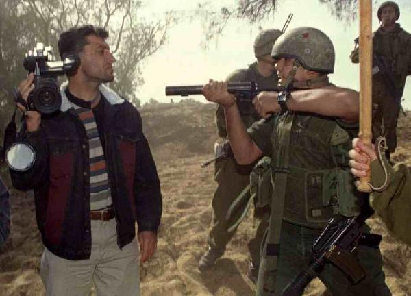 استشهاد صحفي فلسطيني في قصف على حي الشجاعية بغزة