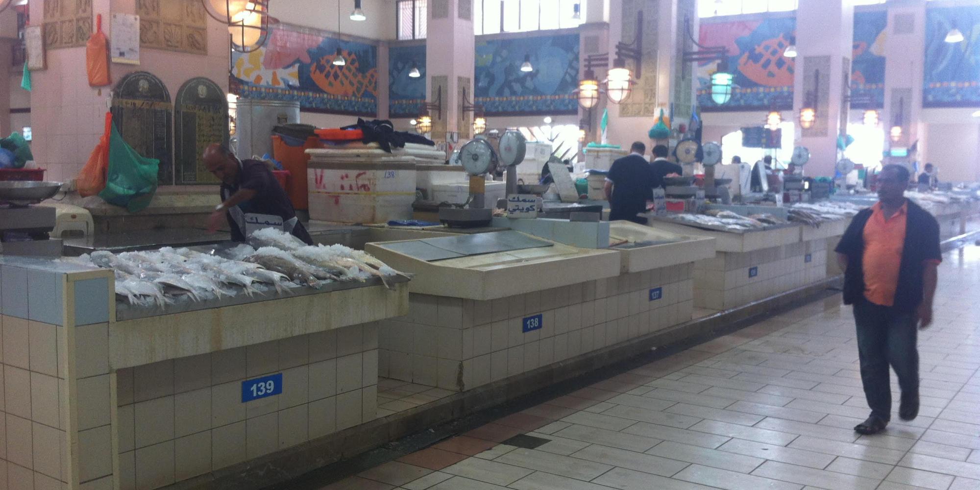 “خلوها تخيس”.. حملة كويتية لمقاطعة شراء الأسماك