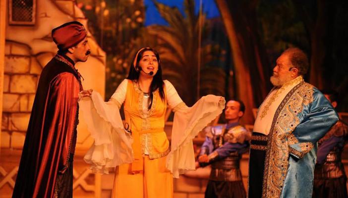 بالصور.. “ليلة من ألف ليلة” تحقق أعلى إيراد في تاريخ المسرح القومي