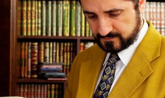 لعبة رجال السياسة ورجال الدين – نبيل عمر ينسي