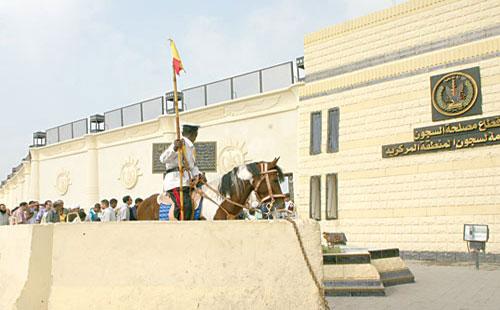 “حشمت” يفند كذب “القومي لحقوق الإنسان” حول سجن العقرب  في 10 ملاحظات