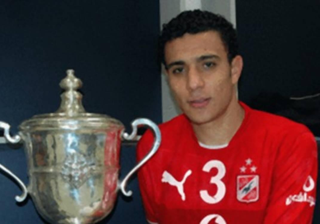 بعد عشر سنوات على رحيله.. الأهلي ينعي لاعبه الراحل “عبدالوهاب”