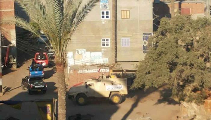 الأمن يقتحم قرية البصارطة بدمياط ويعتقل 3 من شبابها