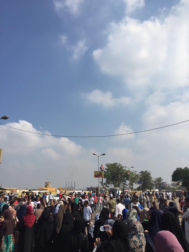 تظاهرات أمام معهد ناصر تندد برفع سعر اللبن المدعم ونقصه في الأسواق