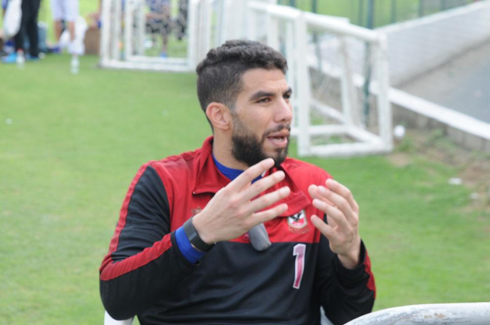 إكرامي: لن أفكر في الرحيل واعتزالي لن يكون خارج الأهلي