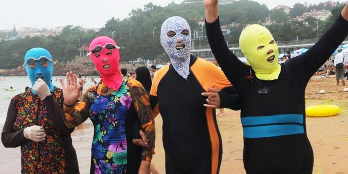 نيويورك تايمز: هل يلقى”الفيسكيني” مصير “البوركيني” على شواطئ فرنسا؟