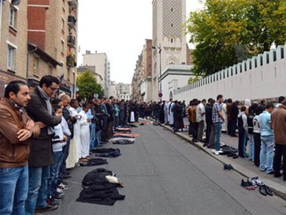 حزب ساركوزي يمنع الجزائر والمغرب وتركيا من تمويل مساجد فرنسا