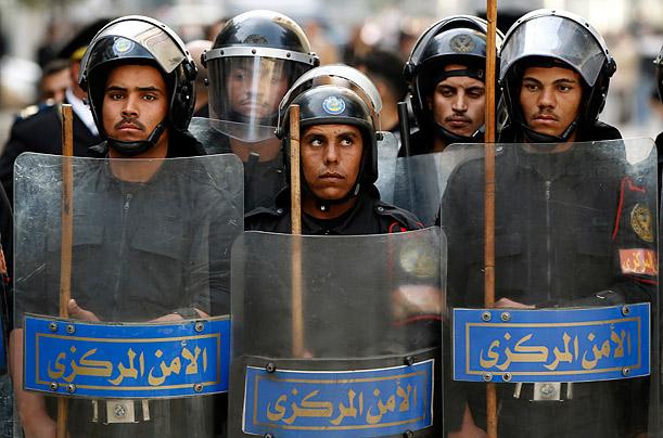 زملاء “مجند العريش” : الضابط قتله عمدًا