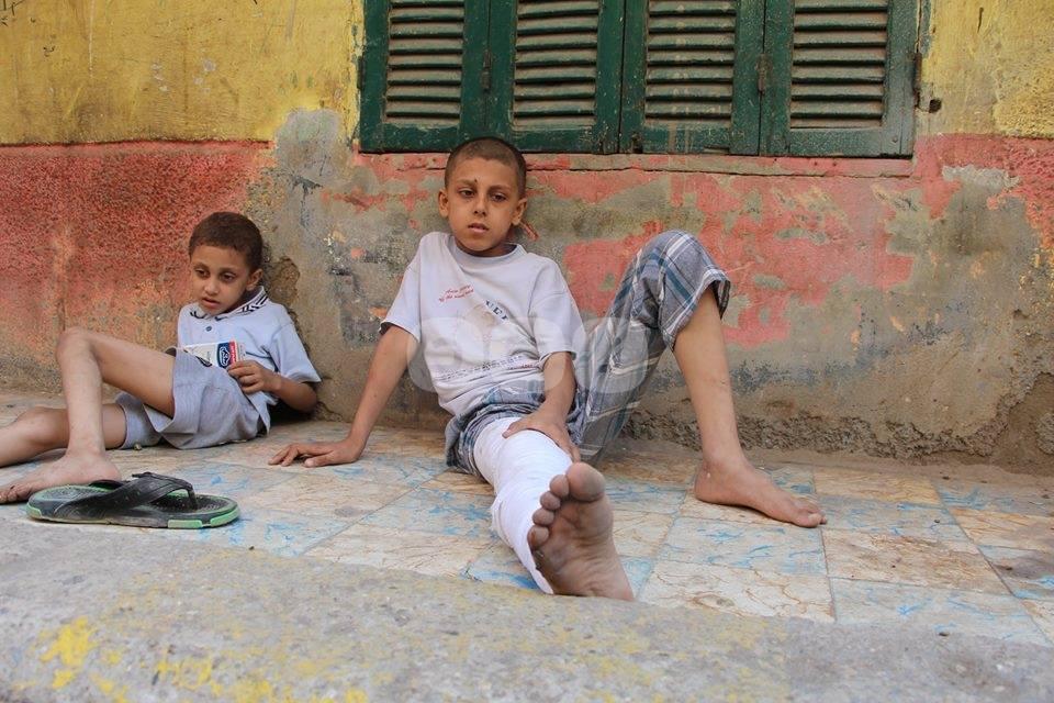 بالصور.. إصابات وضحايا في حادث إنهيار عقار بالدرب الأحمر