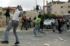 إصابة 18فلسطينيًا خلال مواجهات مع شرطة الاحتلال بالقدس