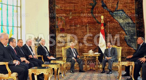 السيسي يعرض على عباس إقامة دولة فلسطينية بسيناء