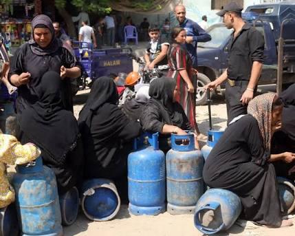 بالفيديو.. إعلام النظام يسخر من تصريحات وزير التموين حول أزمة الأنابيب