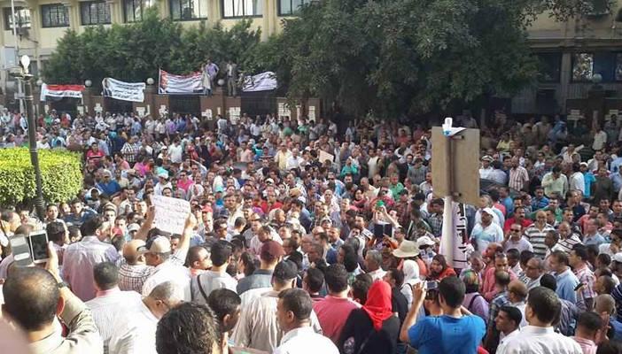 اليوم..انطلاق مليونية الموظفين وسط تهديدات بقتلهم