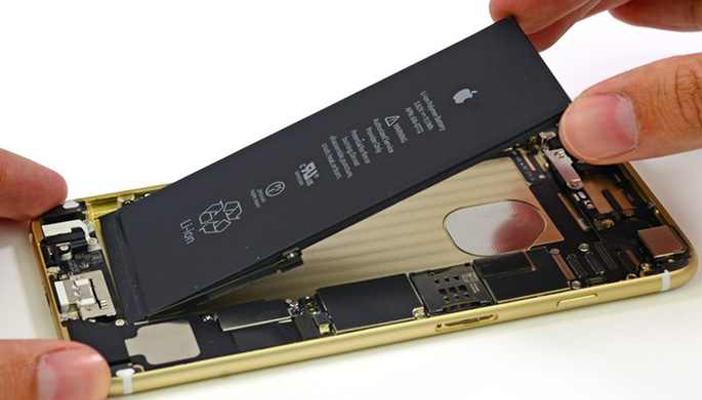“آبل” تكشف عن مواصفات بطارية هاتف iPhone 6s الجديد
