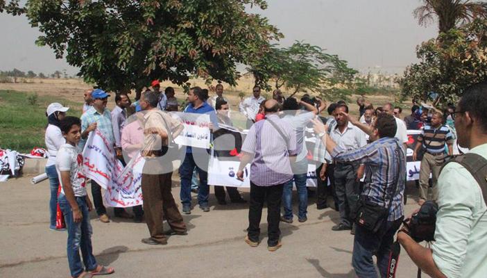 بالصور.. عدة وقفات بحديقة الفسطاط رفضًا لقانون الخدمة المدنية