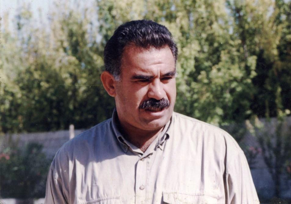 تعرف على رؤية عبد الله أوجلان لحل الصراع التركي مع المتمردين الأكراد