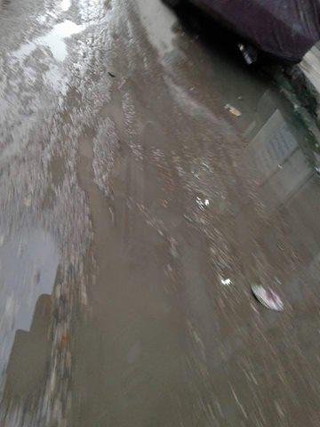 الشرقية: الزقازيق تغرق في مياه الصرف الصحي.. والأهالي مستاؤون