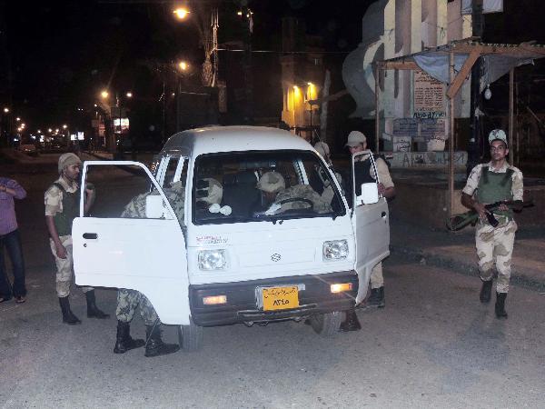 السويس:القبض على 12 مواطن بحجة قيامهم باختراق حظر التجوال