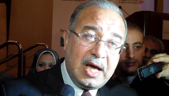 وسائل الإعلام تهاجم رئيس الوزراء الجديد وتصفه بـ”سكرتير السيسي”