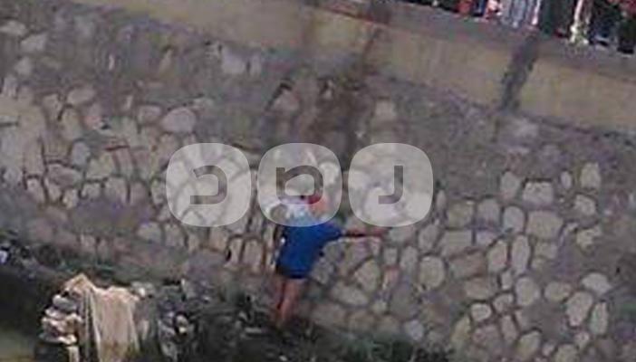 انتشال جثة طفل مجهول الهوية غرق في بحر مويس بالزقازيق