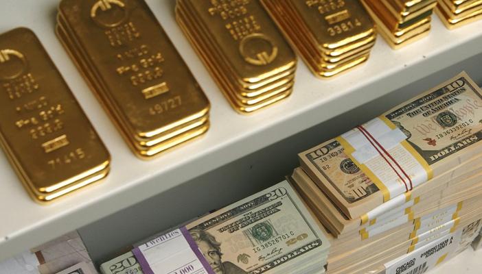 انتظارًا لقرارات “المركزي”.. ارتفاع الدولار إلى 863 قرشًا