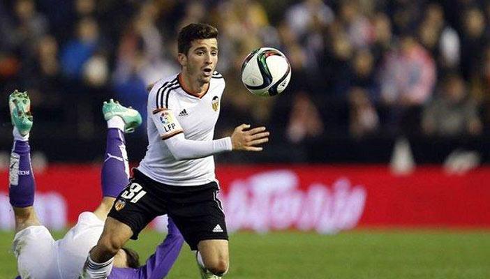 الريال وتشيلسي يتنافسان على ضم ظهير فالنسيا