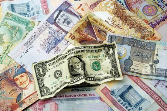 المنح والمساعدات..خطة الانقلاب العبقرية لإنقاذ الاقتصاد!