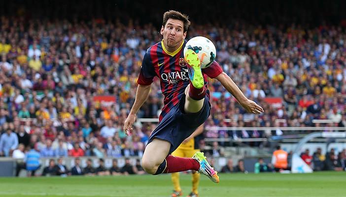 ميسي يخوض مع برشلونة 100 مباراة في دوري الأبطال