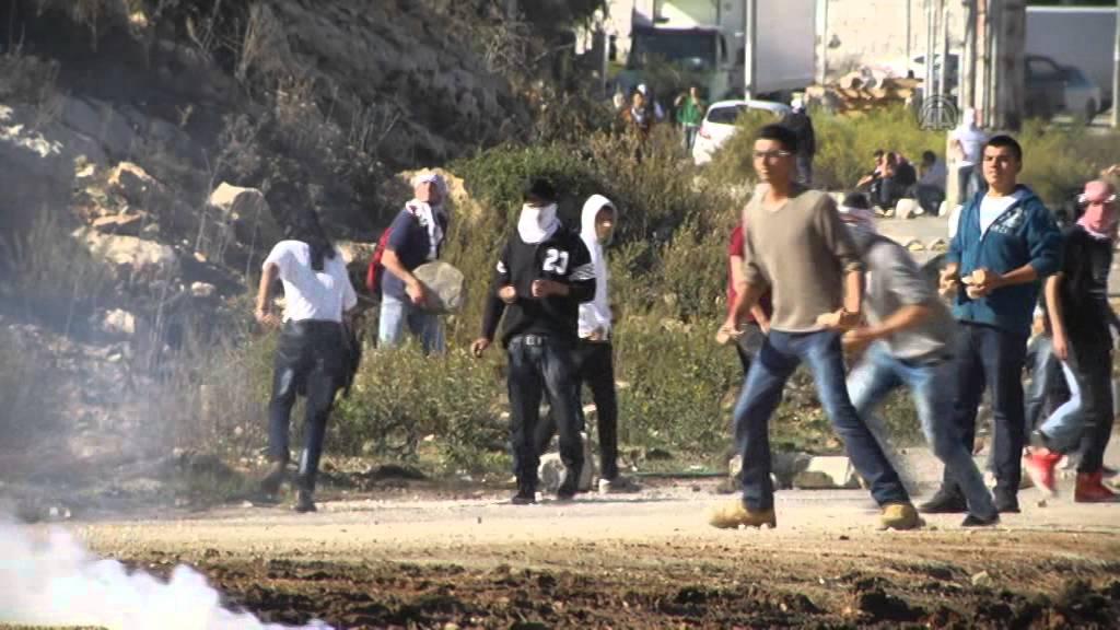 إصابة عشرات الفلسطينيين في مواجهات مع حيش الاحتلال لنصرة الاقصى