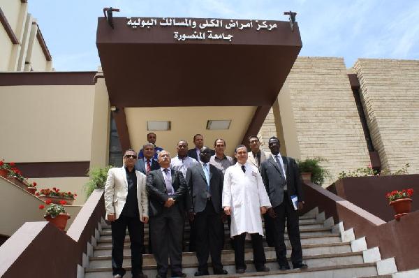 مرضى “مركز غنيم”: هنسف التراب قبل مايكشفوا علينا