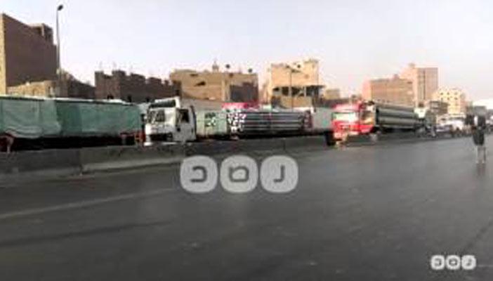 بالفيديو.. لحظة توقف الدائري بعد قطعه من أهالي فيصل بسبب مياه الشرب