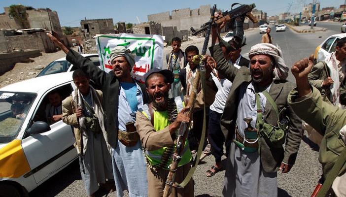 اقتتال داخلي بين ميليشيات الحوثيين في مدينة الحديدة باليمن
