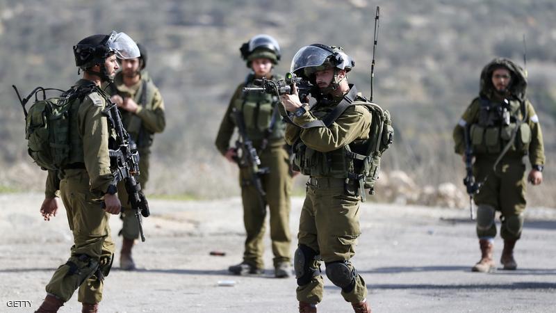 الجيش الإسرائيلى يطلق الرصاص على صبي فلسطيني بزعم تنفيذ محاولة طعن