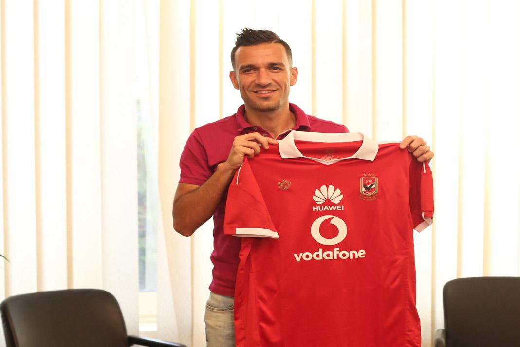 طبيب الأهلي يوضح الحالة الصحية لـ”معلول”