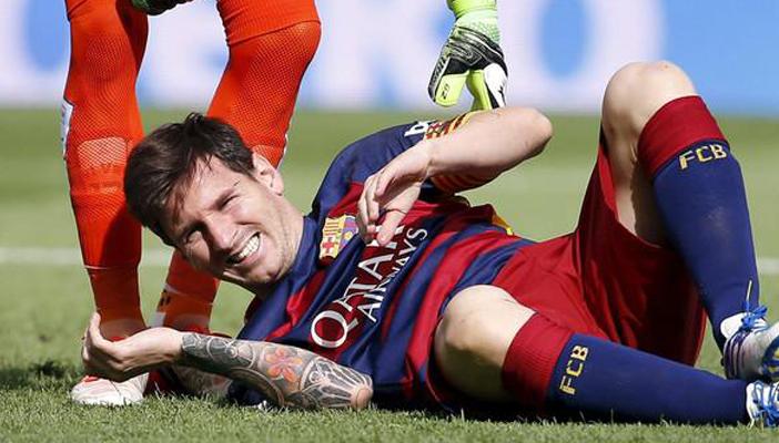 برشلونة يعلن ابتعاد ميسي عن الملاعب شهرين