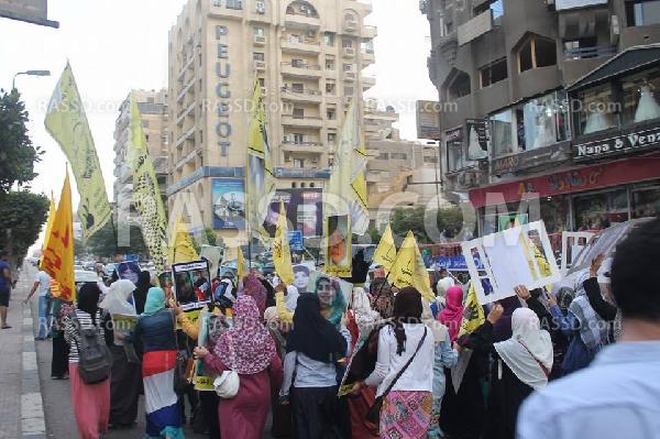 “الحمام”  يشارك في مسيرة نسائية بمدينة نصر