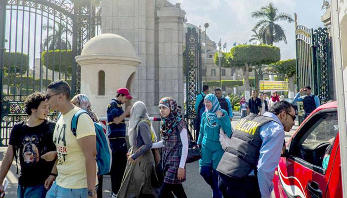 مع بدء العام الدراسي.. هاشتاج “نصيحة لسنة أولى جامعة” يجتاح “تويتر”