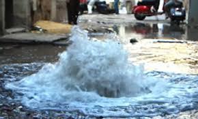 انقطاع المياه في أسوان بسبب كسر خط مياه الشرب